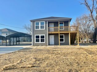 601 W Gay St #A & B, Warrensburg, MO 64093