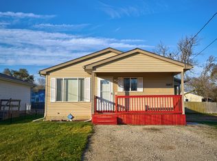 1467 E Judd Rd, Burton, MI 48529