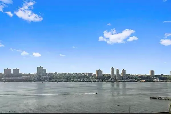 Rented by Nest Seekers International | media 23