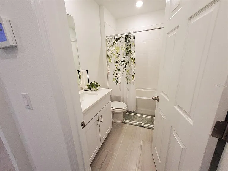 3166 Viceroy Ct — Photo 21