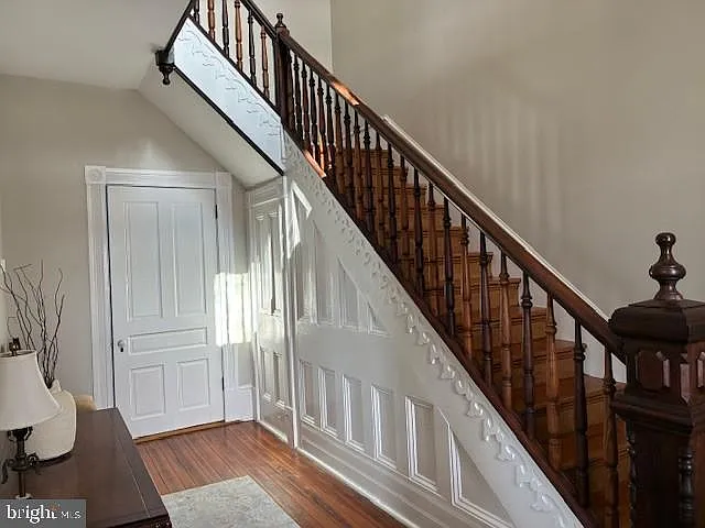 873 Hawlin Rd — Photo 10