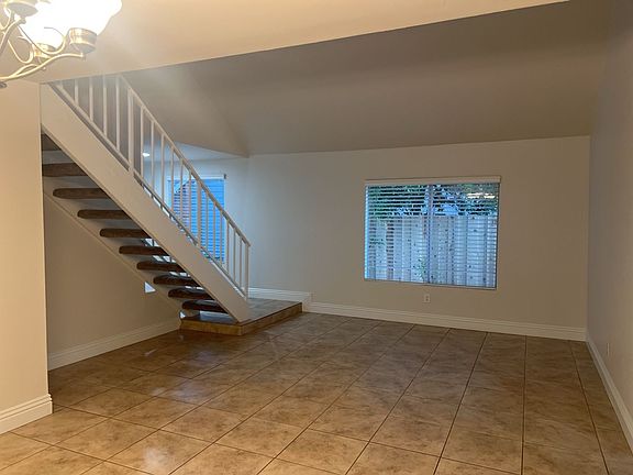 5th image of 26742 Madigan Dr
