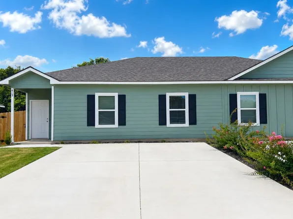 413-415 Hudson St, Seguin, TX 78155