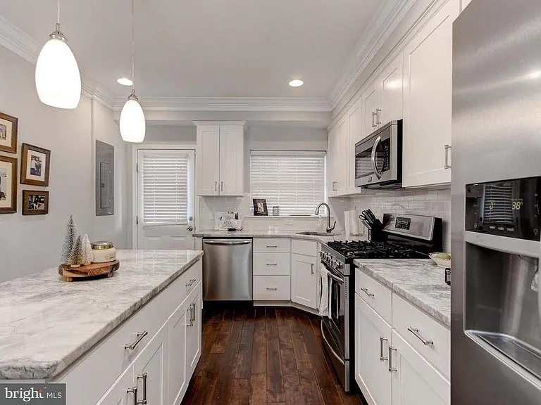 314 S Bouldin St — Photo 9