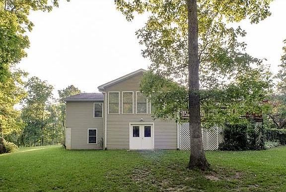 4th image of 80 Forest Acres Ln