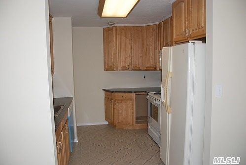 2nd image of 228 Ivy Meadow Ct
