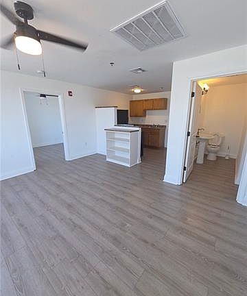 3rd image of 3037 Royal St #3