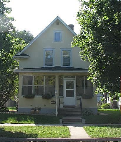 1st image of 756 James Ave