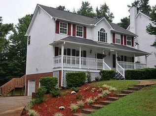 9529 Lakeview Ct, Douglasville, GA 30135