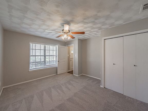 5th image of 621 N Briery Rd