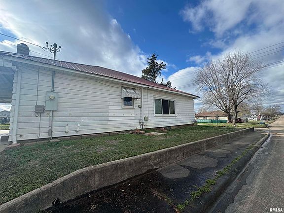 3rd image of 1500 W Tyler St