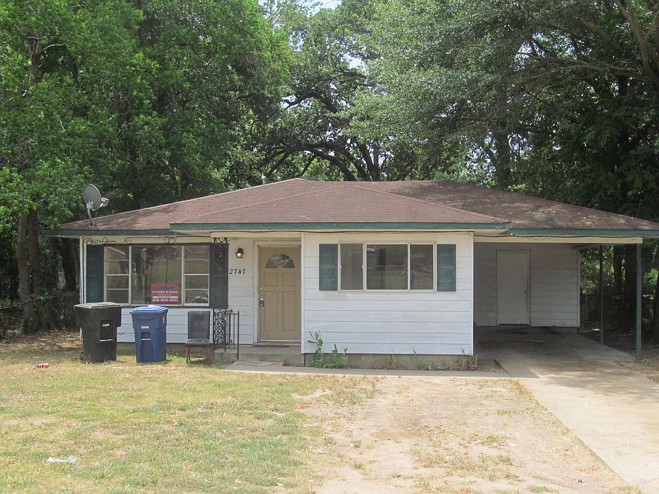 Front view of the home