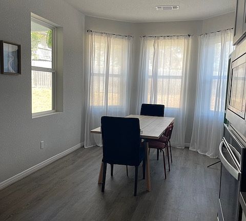 4th image of 125 Peach Flat Ct