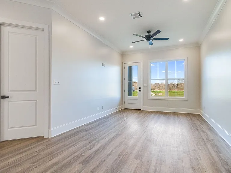 314 Edsall Ln — Photo 37