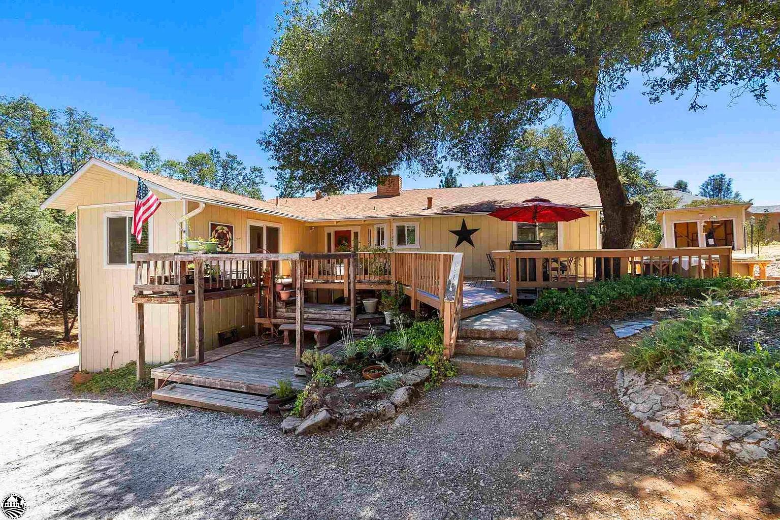 21063 Crystal Falls Dr photo 1