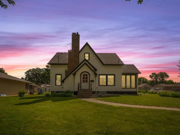 101 4th St NE, Montgomery, MN 56069