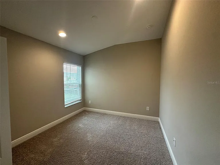 12573 Oak Hill Way — Photo 21