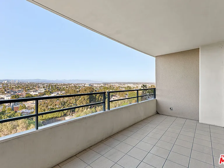 4316 Marina City Dr #531 — Photo 16