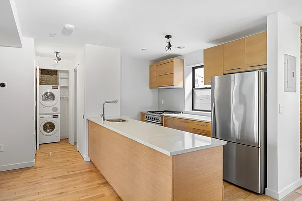 Rented by Compass | media 14