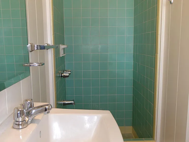 1328 N School St #1 — Photo 17