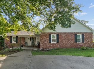1411 Northfield Park Blvd, Warrensburg, MO 64093