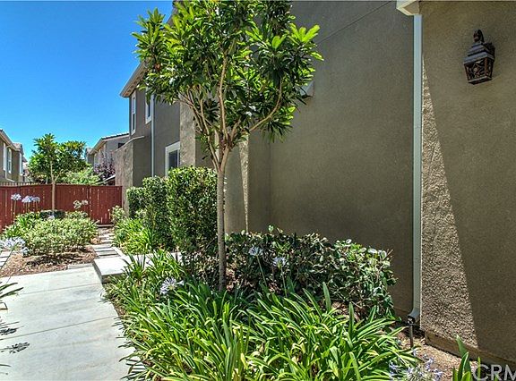 2nd image of 27423 Larabee Ln #3