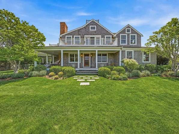 6 Sandwich Rd, Nantucket, MA 02554