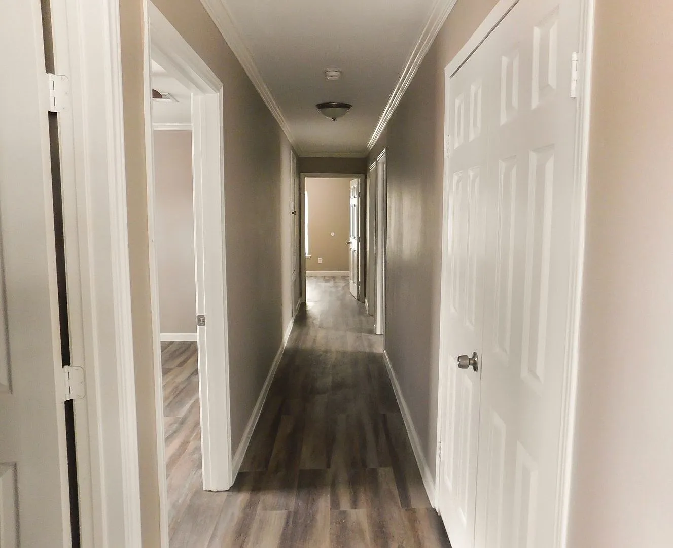 Room For Rent — Photo 1