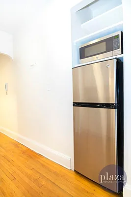 Rented by Plaza Real Estate Group | media 5