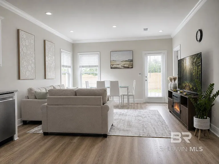16216 Tigris Dr — Photo 6