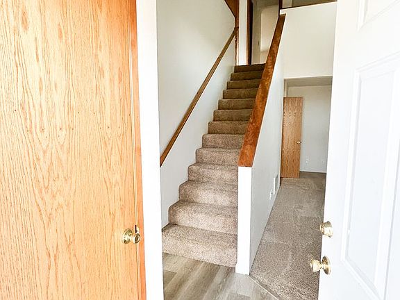 3rd image of 5770-5772 Glenridge Way