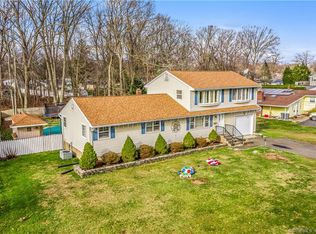 41 Shaw Dr, North Haven, CT 06473