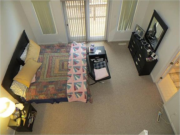 3rd image of 48415 Surfside Dr