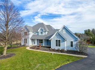 7N095 Ridge Line Rd, Saint Charles, IL 60175