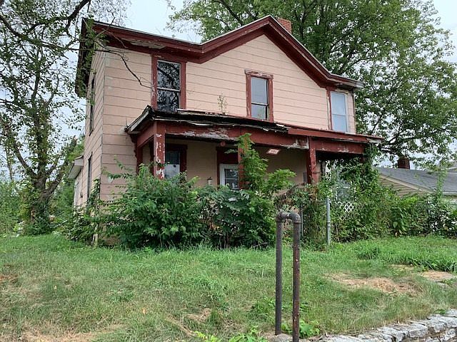 2nd image of 1101 Ridge St