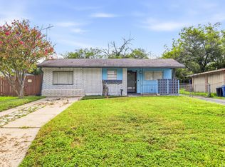 214 Earlyway Dr, San Antonio, TX 78233