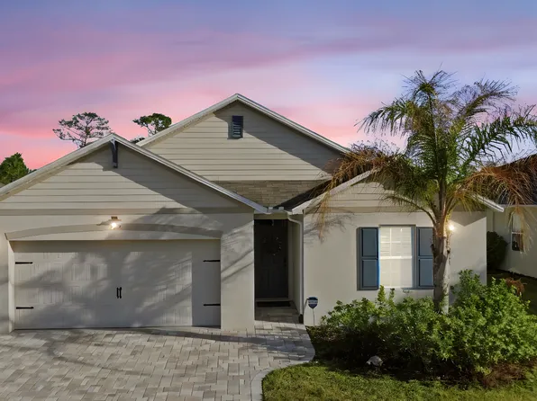 525 Stowers Dr, New Smyrna Beach, FL 32168