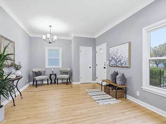 4th image of 1128 Selby Ave