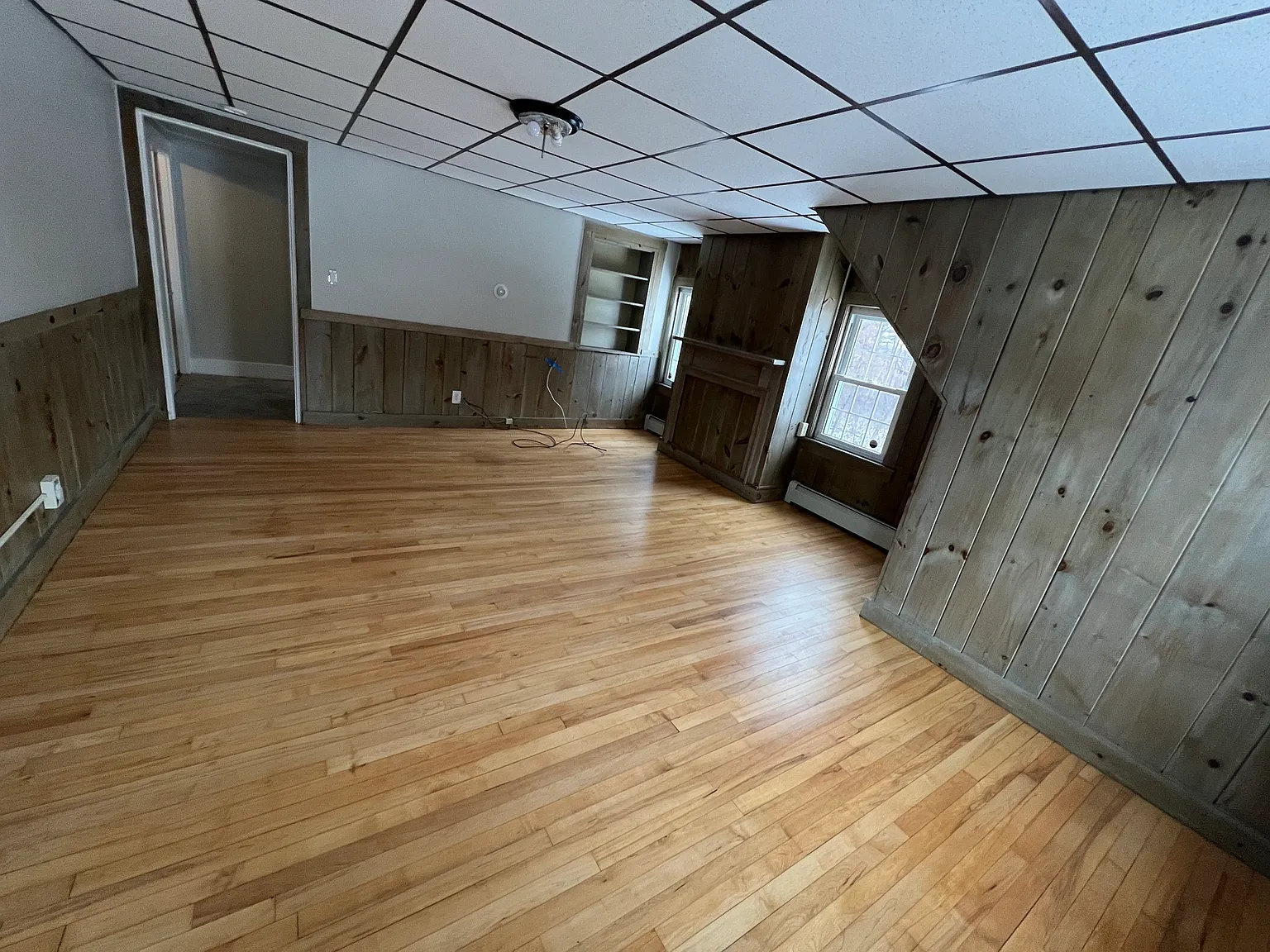 2 bed, 950 sqft, $2,500 — Photo 2