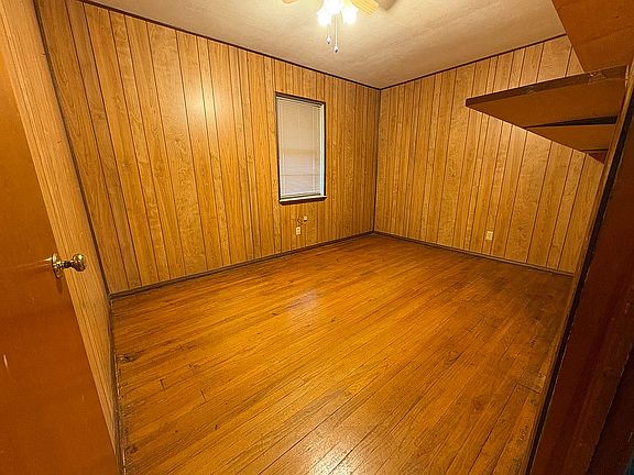 3rd image of 2905 Old Electra Rd