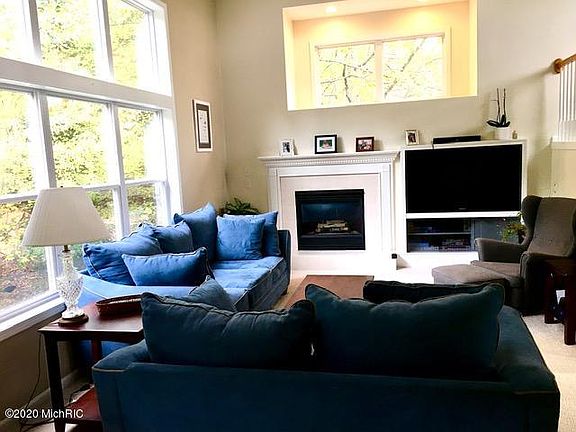 5th image of 1275 Bentwood Ct
