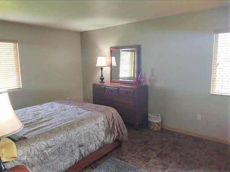 20766 Cedar St #B — Photo 14