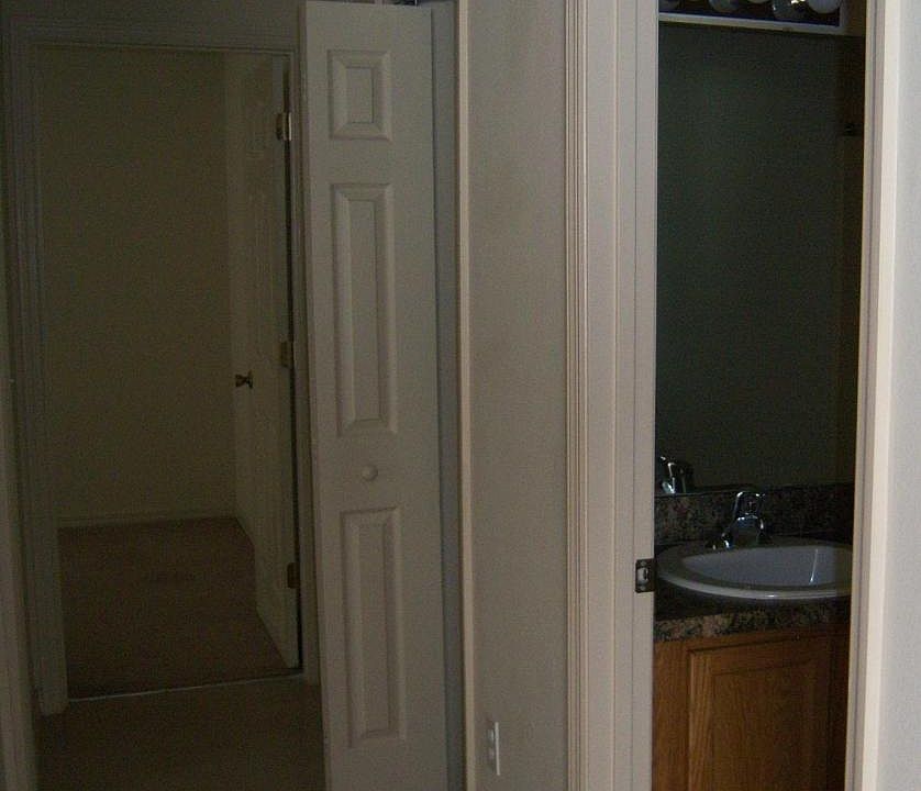 2nd image of 339 S Kentucky Ave