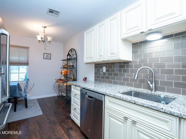 828D Balmoral Court, Lakewood, NJ 08701