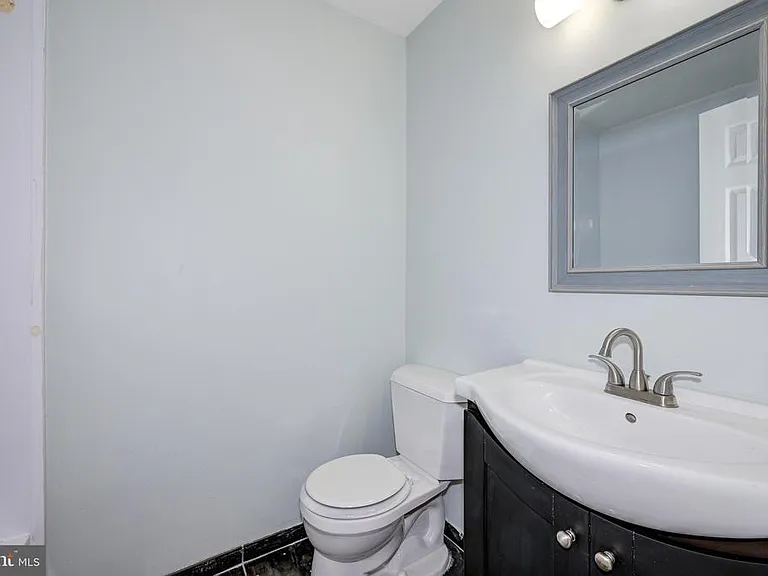 76 Argyle Ave — Photo 31