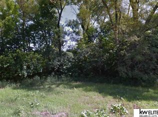 3338 Weber St, Omaha, NE 68112