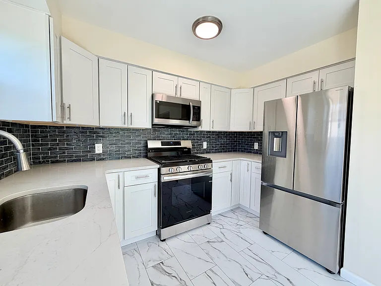 36 Donley Ave #2 — Photo 11