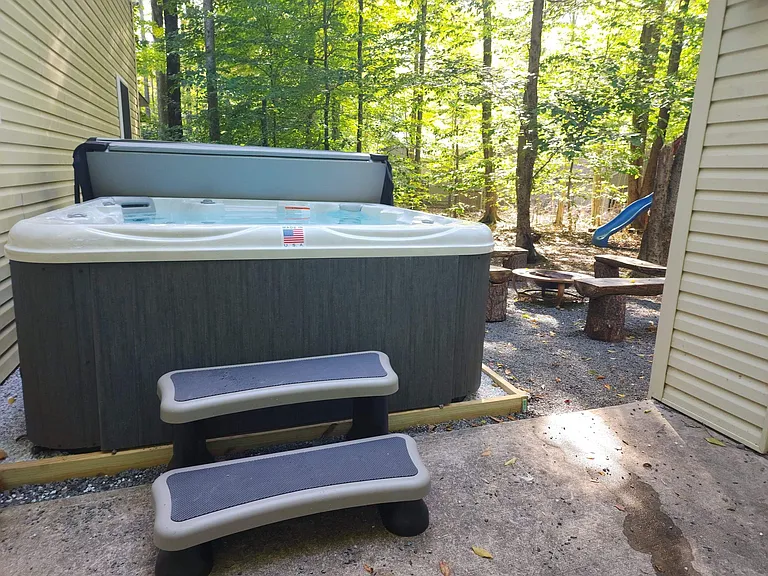 309 Stroud Ct — Photo 34