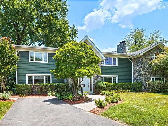 5th image of 1603 Simmons Dr