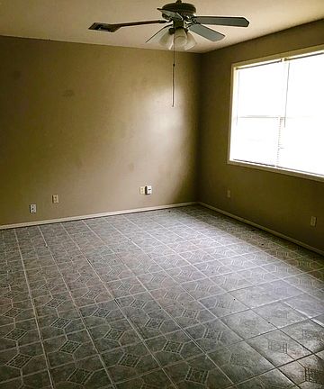 4th image of 15228 Mesquite Trl